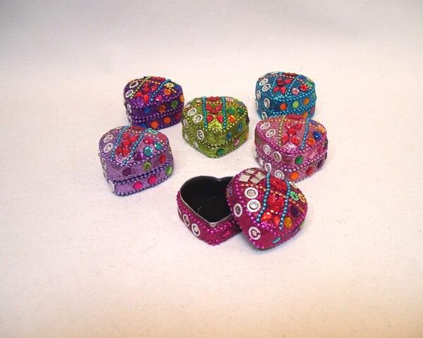 Glitterdoosje hartvorm  4x4x3 cm