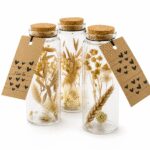Flesje met droogbloemen crème/goud  5x13cm