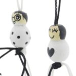 Gelukspoppetje Zwart/wit met hartje of stip (2cm)