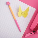 Happy Flower - Metaal pen met bloem ass. (2,7x1,3x16,3cm) - Afbeelding 4