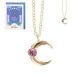 Ketting "Maan" in cadeaukaart (16,5x12cm)