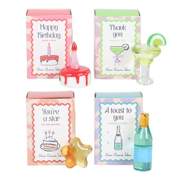 28098 Glas Felicitatie figuren in luciferdoosje (6x3x4) 1 Glas Felicitatie figuren in luciferdoosje (6x3x4) - Afbeelding 1