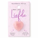 Rozenkwarts hartje "Heel veel liefde" op kaart (9x5,5cm)
