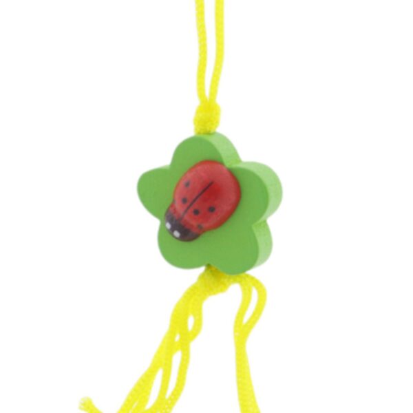 Gelukspoppetje Lieveheersbeestje op bloem (3cm)