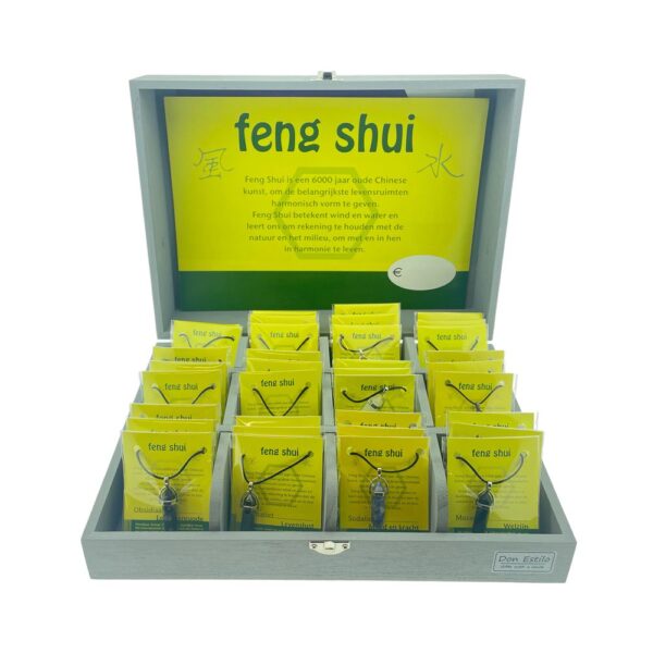 Edelsteenhanger Feng Shui - 3x12 - Display kist